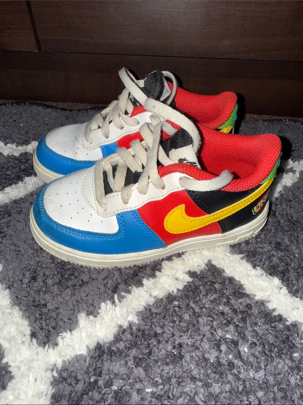 Nike Air Force 1 Low LV8 QS